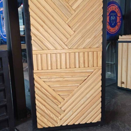 Puerta Chevron-Guard alt="Puerta Chevron-Guard"